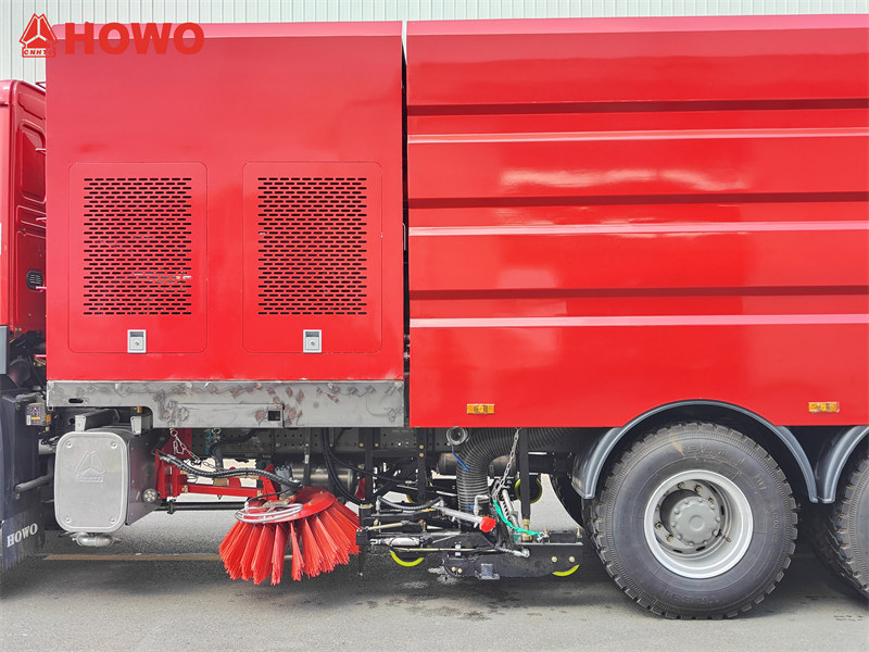 HOWO road sweeper garbage truck sweeping device