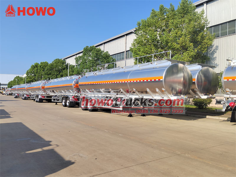 oil tank semi trailer are ready for shipment