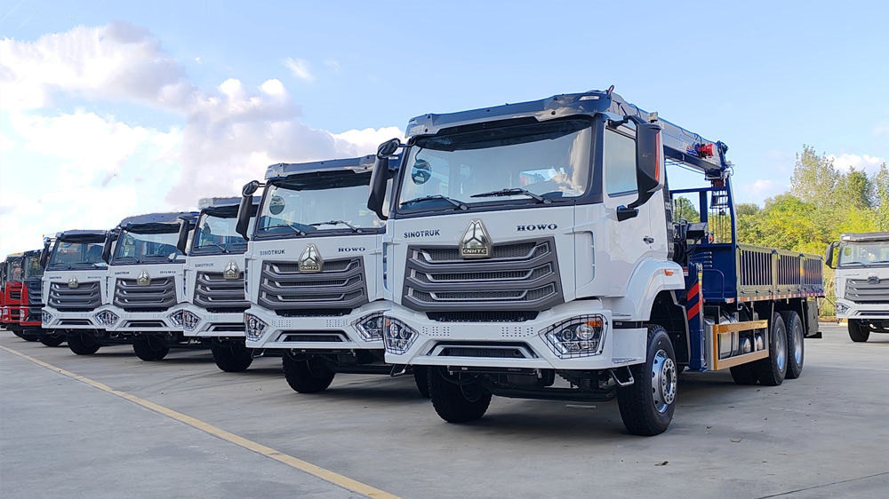 รถเครนติดรถบรรทุก HOWO จำนวน 5 คัน ถูกส่งมอบให้กับประเทศแองโกลา