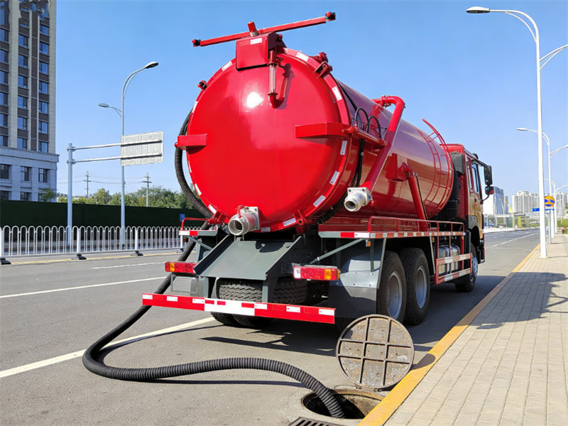 Howo vacuum tanker truck