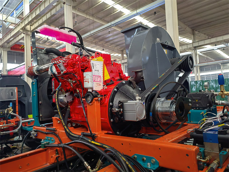 HOWO cleaning sweeper truck