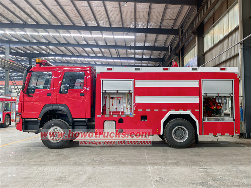 HOWO 4x2 5000 liters foam fire rescue truck