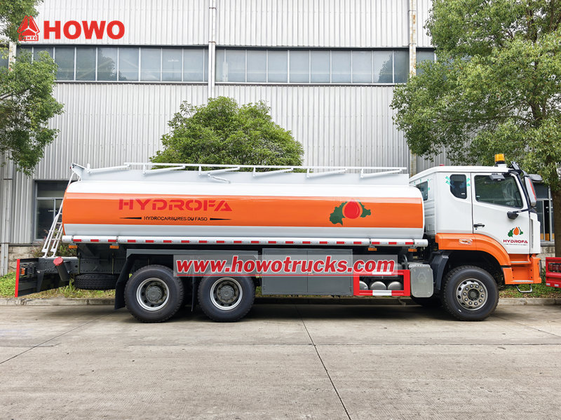 HOWO NX refueling bowser HOWO NX refueling bowser