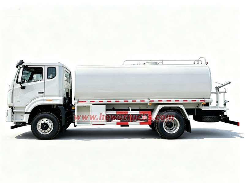 HOWO M7 heavy water tank truck HOWO M7 heavy water tank truck